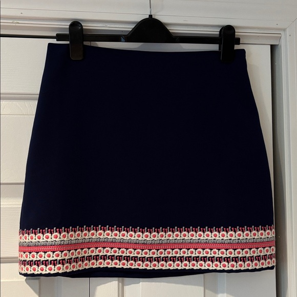Vineyard Vines Nautical Navy Crepe Embroidered Hem Skirt - Picture 3 of 7